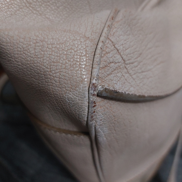 Cèline Leather Handbag - Picture 7 of 16